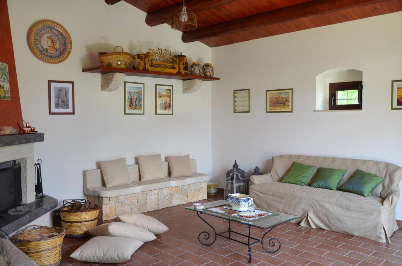 Serravalle Relais & Country Villa With Private Pool - Esclusive Use キアラモンテ・グルフィ エクステリア 写真